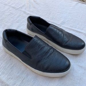 Black Snakeskin Kenneth Cole Leather Slide ons